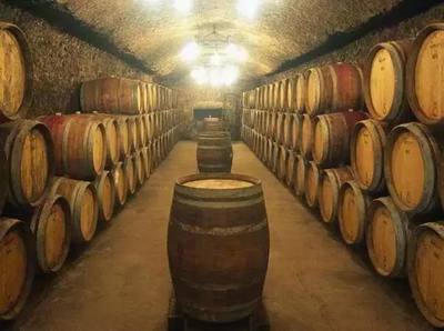 原瓶進口和原裝進口的葡萄酒有什么區(qū)別?千萬別被坑了!