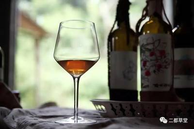 上虞二都楊梅目前的深加工產(chǎn)品,廣大梅農(nóng)請收好,游客準(zhǔn)備好手帕擦口水